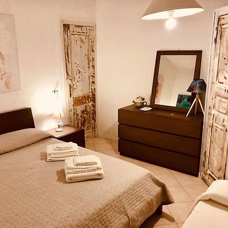 B&B Le Quattro Stagioni La Maddalena  Esterno foto