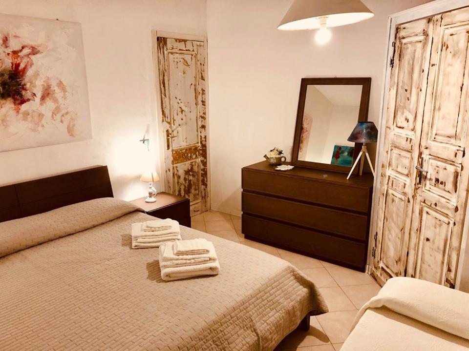 B&B Le Quattro Stagioni La Maddalena  Esterno foto