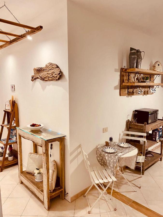 B&B Le Quattro Stagioni La Maddalena  Esterno foto