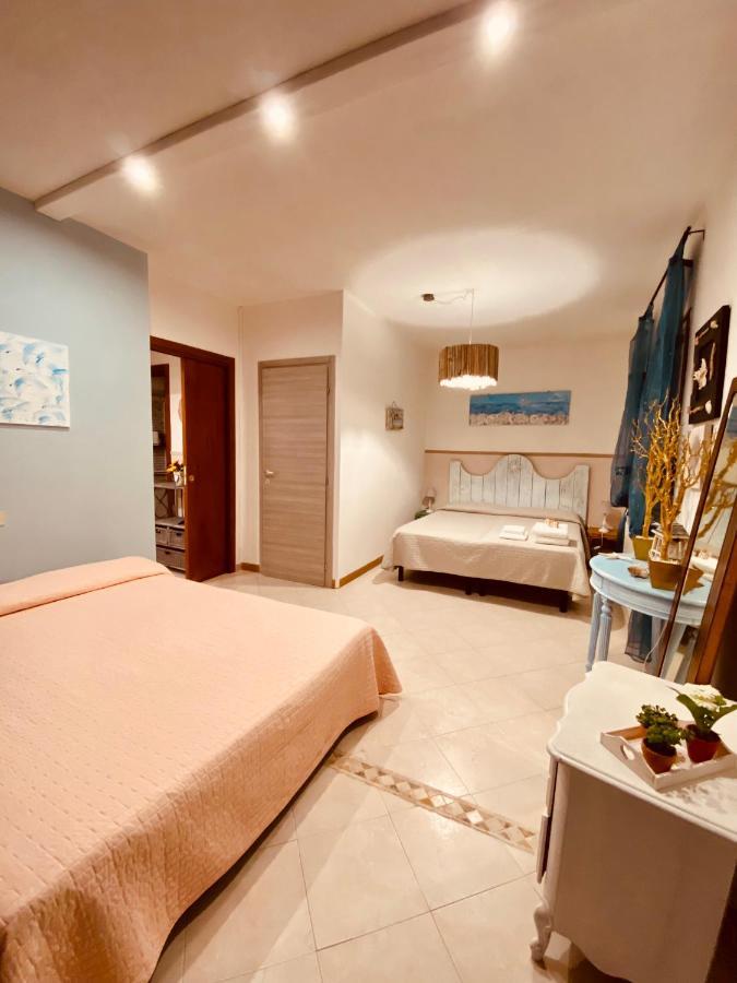 B&B Le Quattro Stagioni La Maddalena  Esterno foto